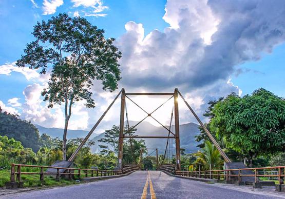 La belleza de los alrededores de Tingo Maria.